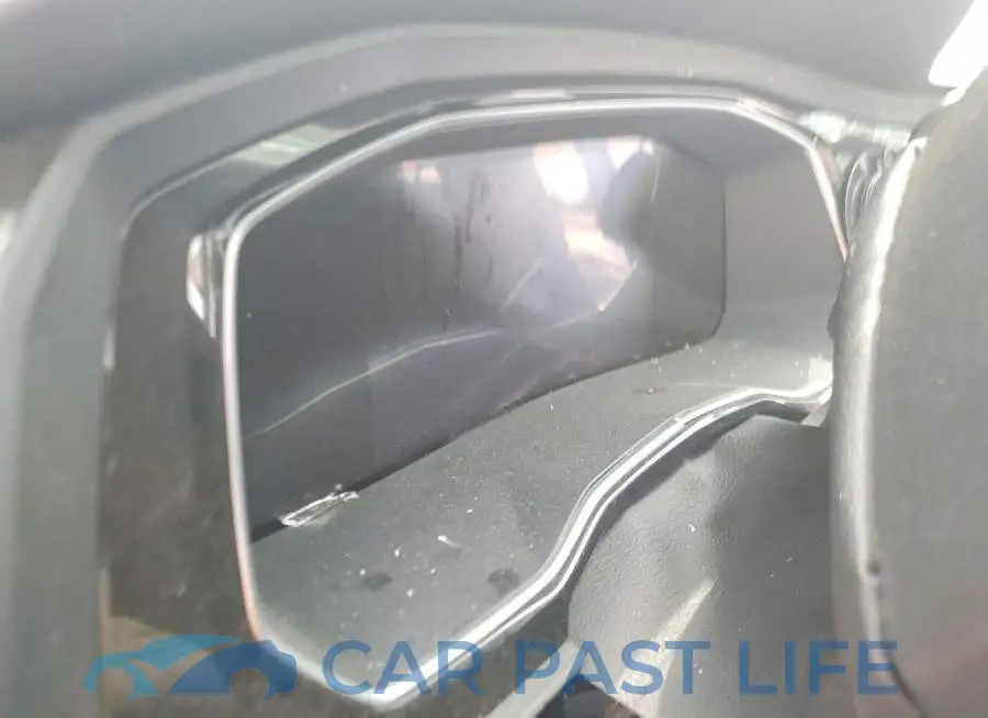 3VW7M7BU5PM024584# 9