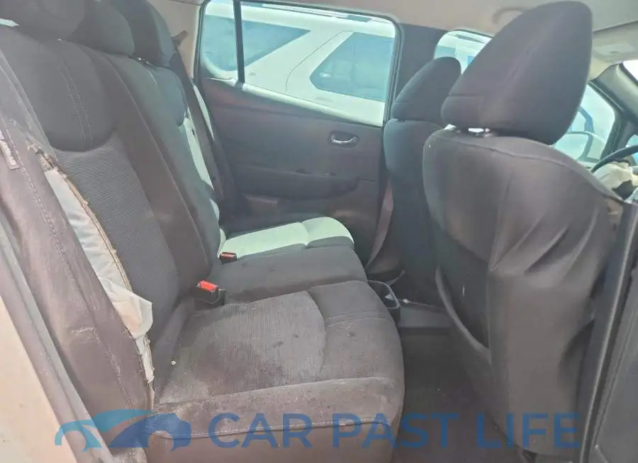 1N4CZ1CV4RC551937# 10