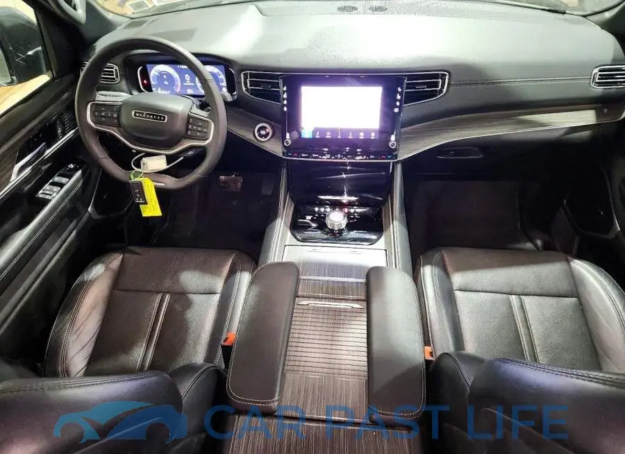 1C4SJSBP6RS176158# 8