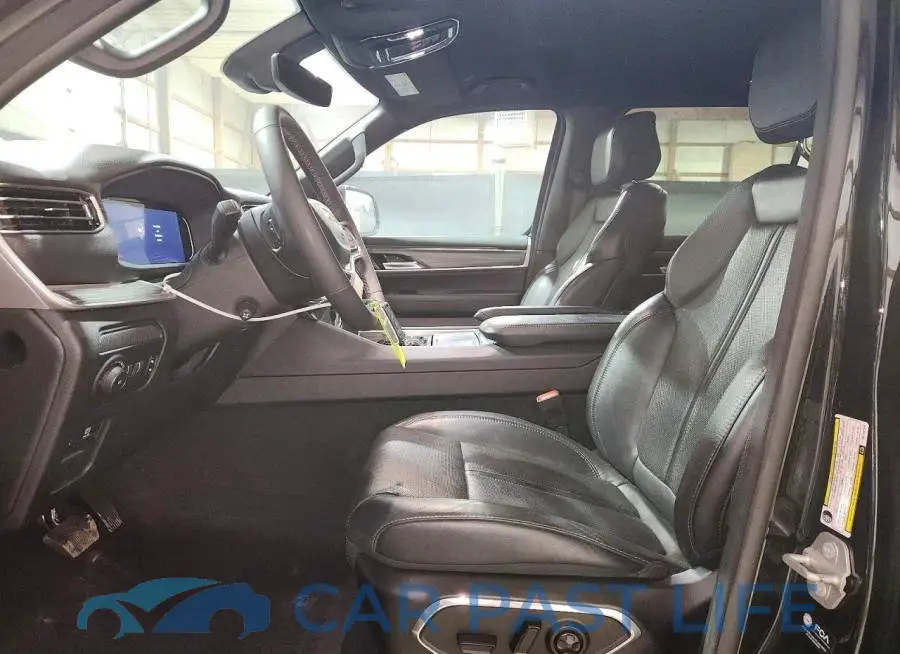 1C4SJSBP6RS176158# 7