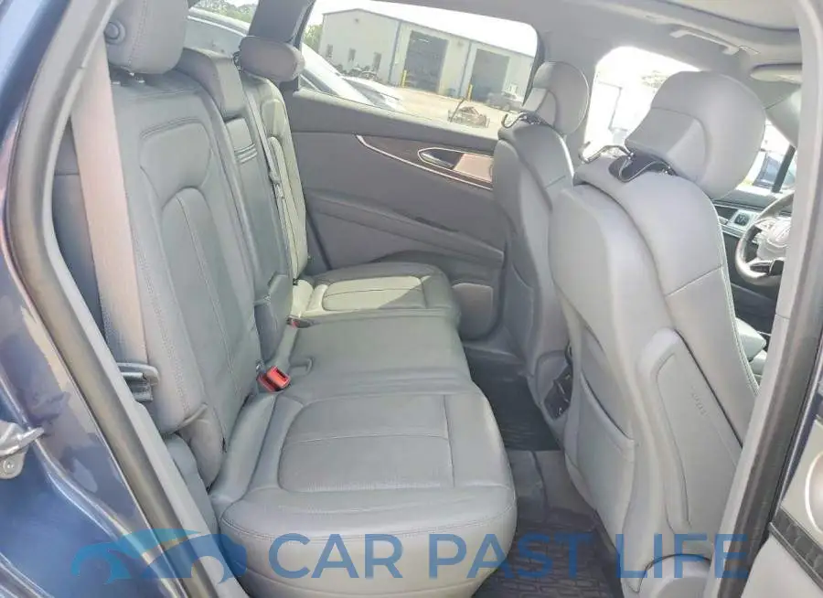 2LMPJ6LP8KBL45642# 11