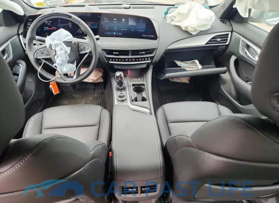 1G6DS5RK8T0109875# 8