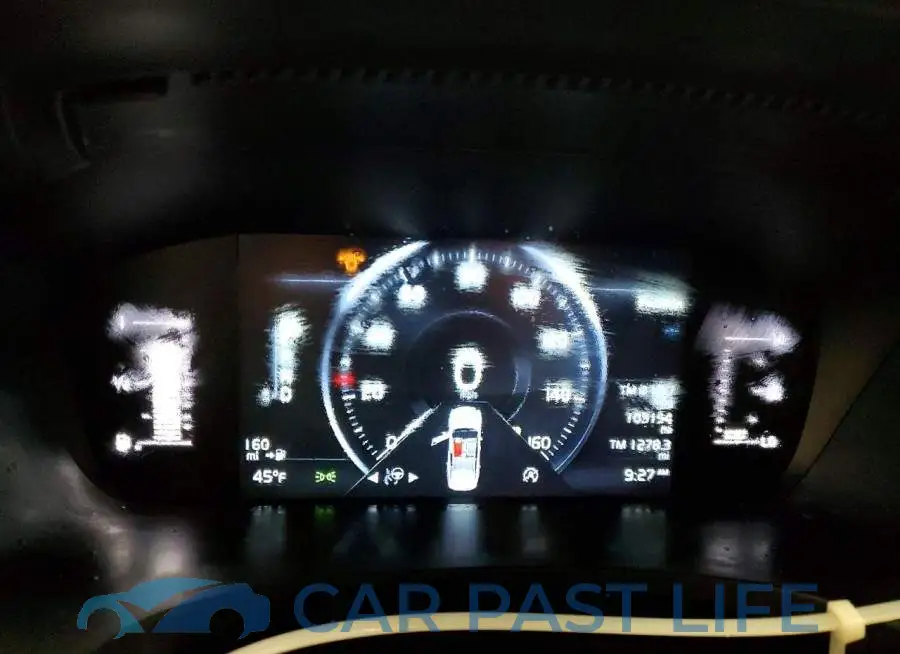 LVY982MK0JP021374# 9