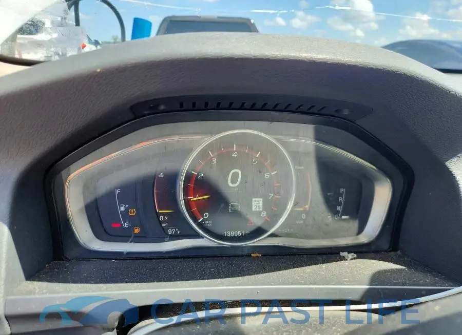 LYV402HK3HB154767# 9