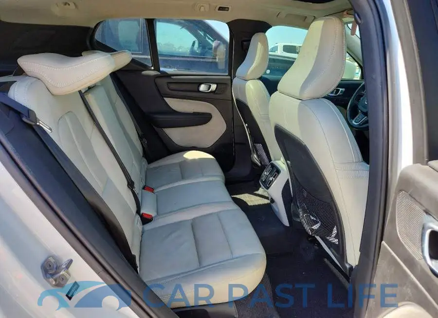 YV4162XZ8K2014946# 10