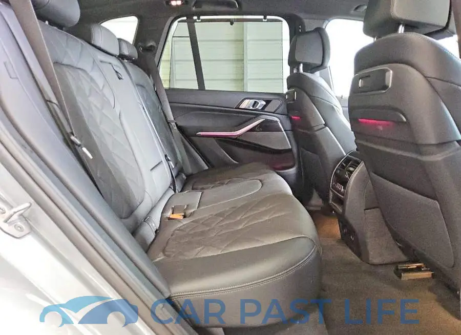 5UX23EU06T9222953# 10
