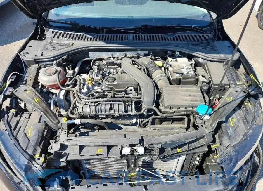 3VW5M7BU3RM086639# 11