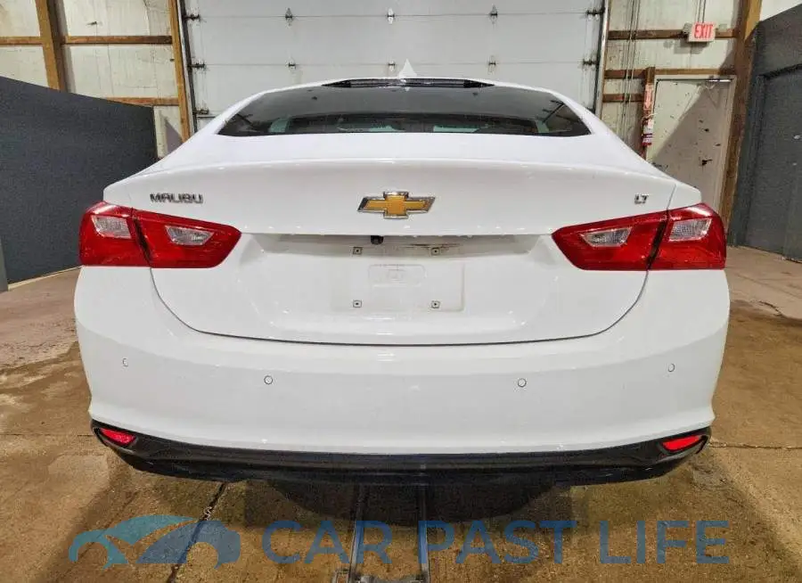 1G1ZD5ST2SF132492# 6