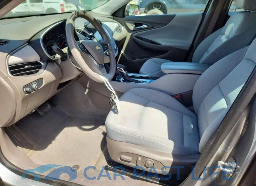 1G1ZD5ST5SF154700# 7