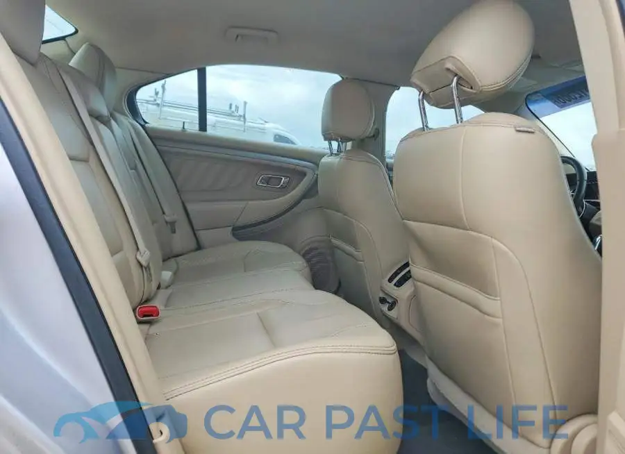 1FAHP2E88JG135346# 10