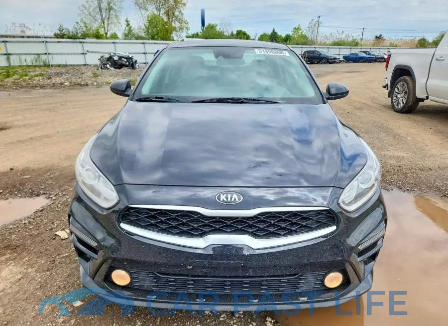 3KPF24AD6KE137581# 5