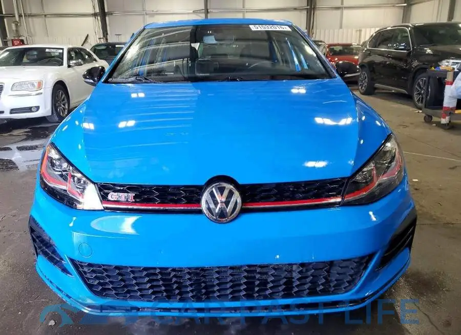 3VW5T7AU9KM008697# 5