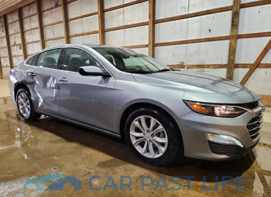 1G1ZD5ST3SF118326# 4