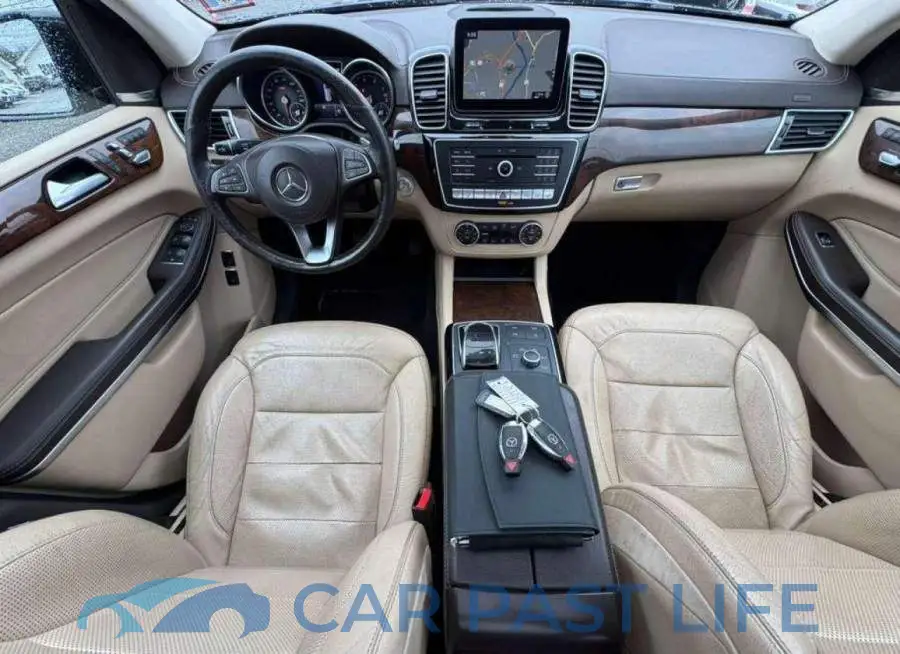 4JGDF7DE1JB117151# 9