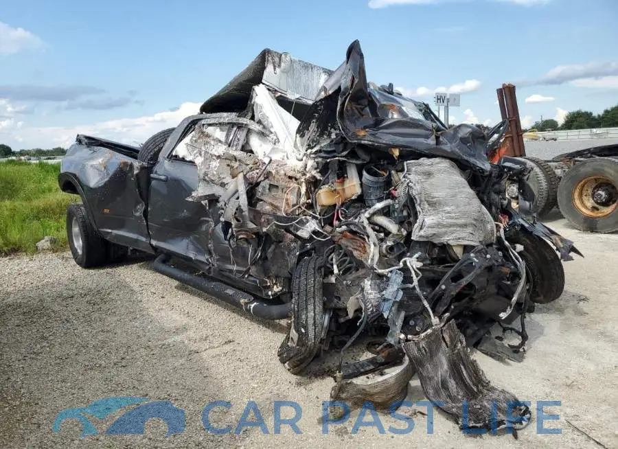3C63RRJL1JG422654# 4
