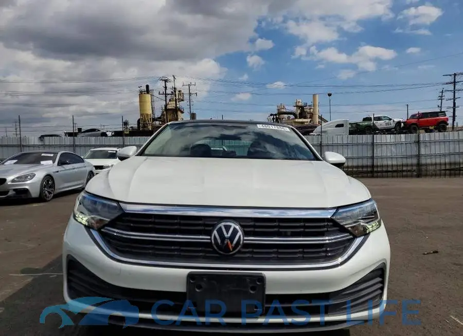3VW7M7BU4PM032305# 5