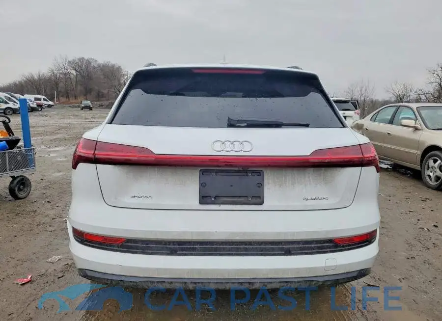WA1LAAGE8NB012291# 6