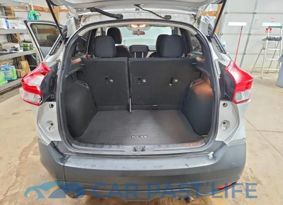 3N1CP5CU2JL519529# 6