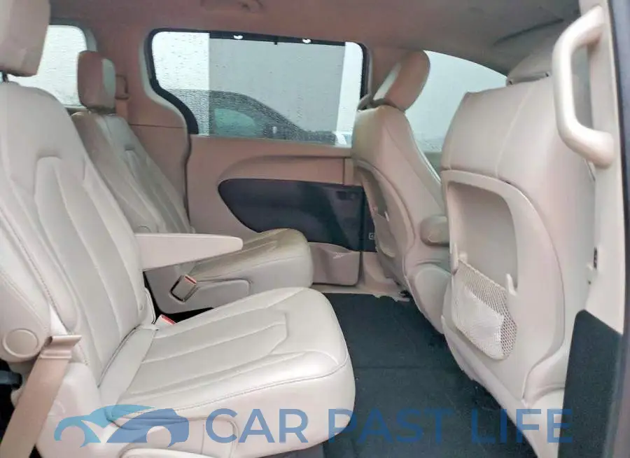 2C4RC1DG8MR530403# 11
