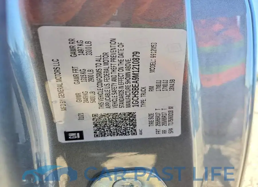 1GCHSBEA9M1210879# 12