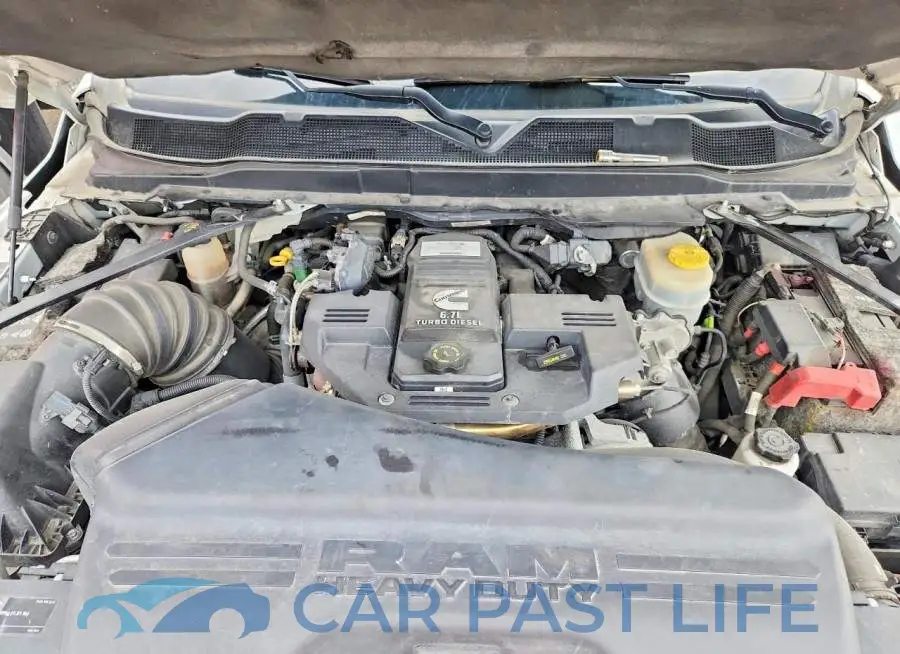 3C63RRHL4KG614965# 11