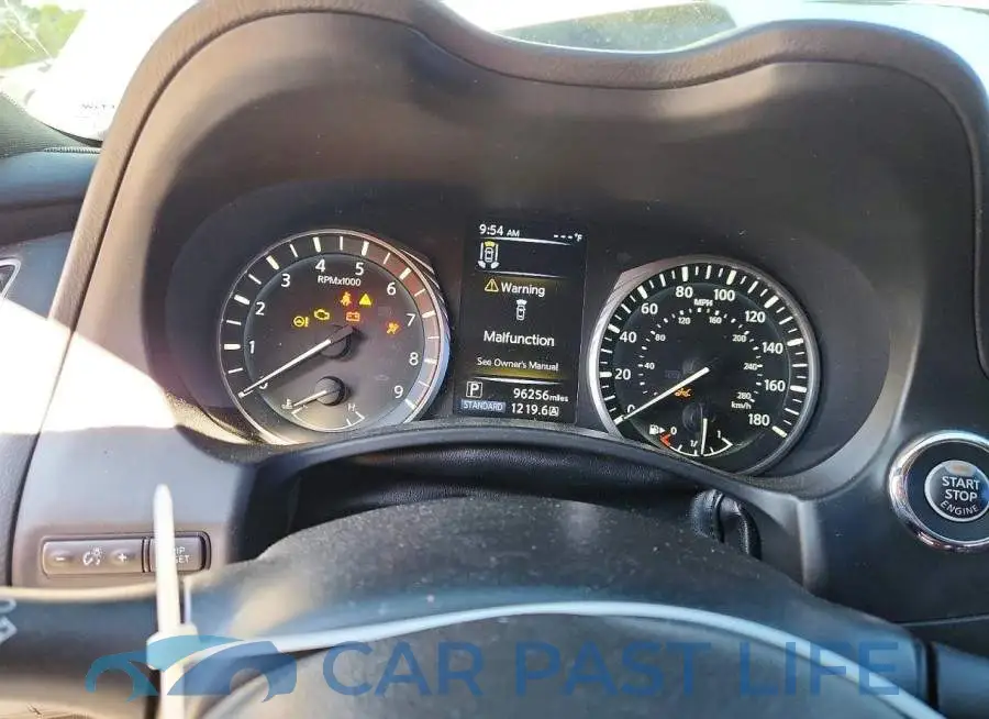 JN1EV7CP9MM702182# 9