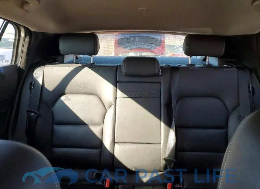 SJKCH5CR1JA045499# 10