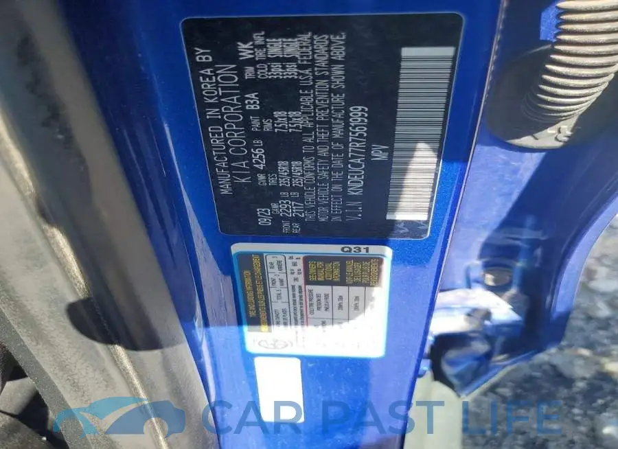 KNDEUCA77R7561999# 13