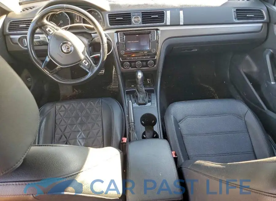 1VWDT7A38HC068726# 8
