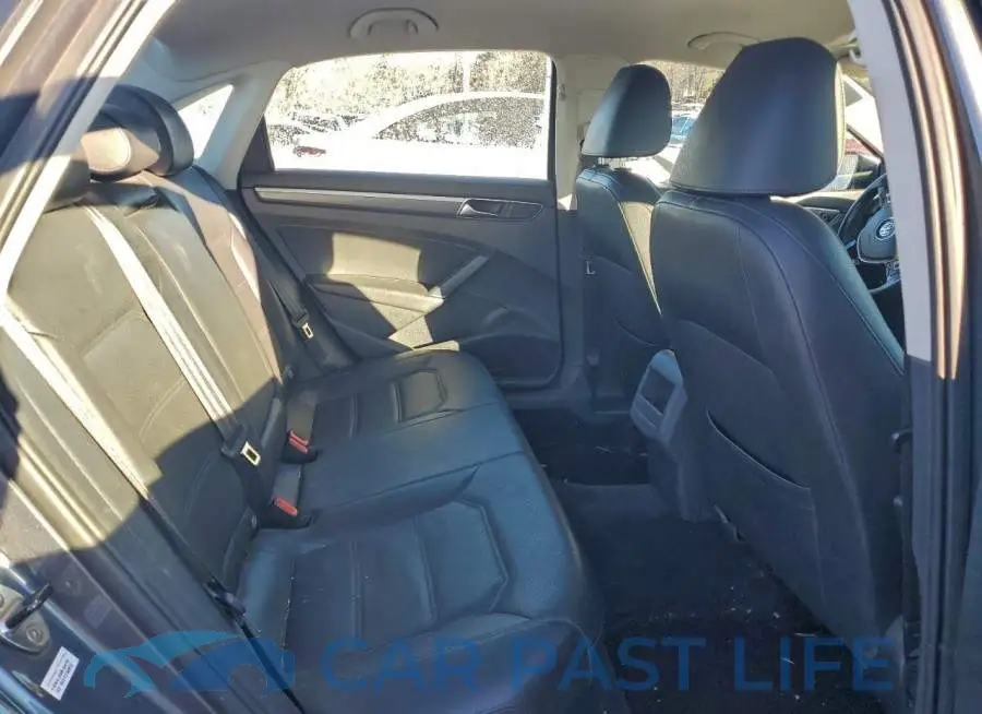 1VWDT7A38HC068726# 10