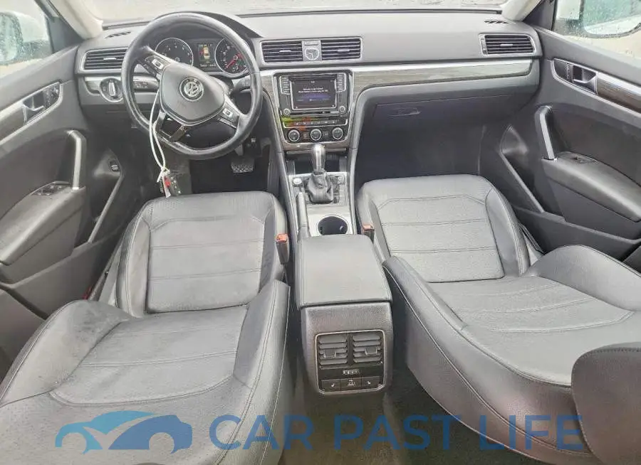 1VWGT7A38HC058081# 8