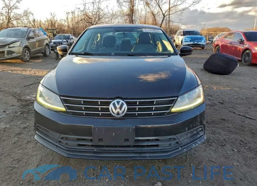 3VW2B7AJ4JM210700# 5
