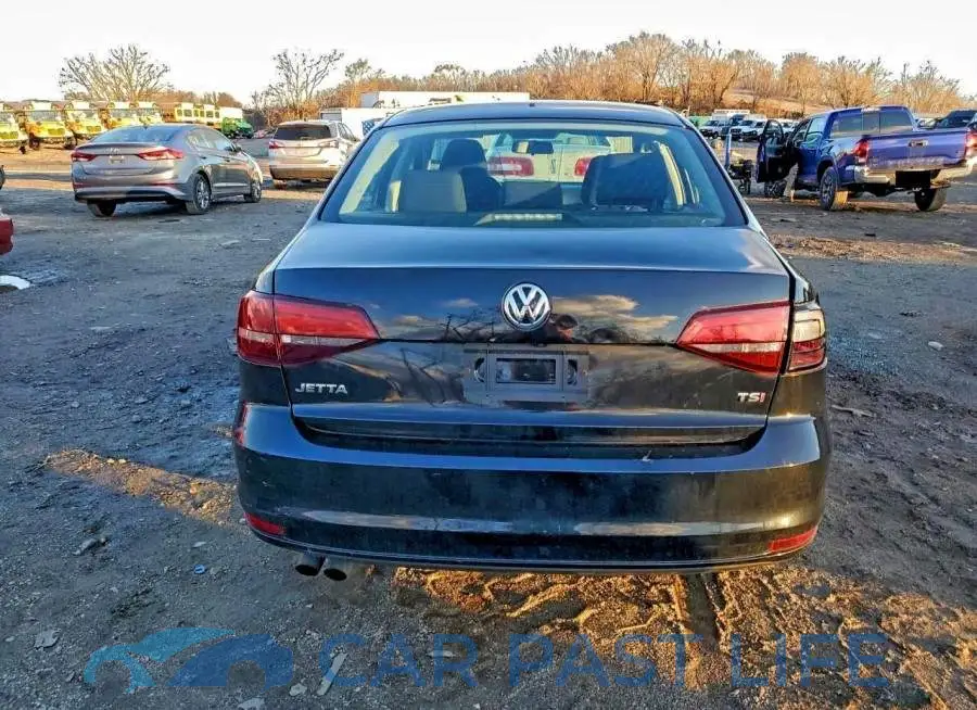 3VW2B7AJ4JM210700# 6