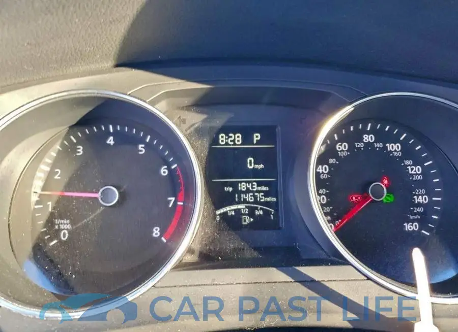 3VW2B7AJ4JM210700# 9