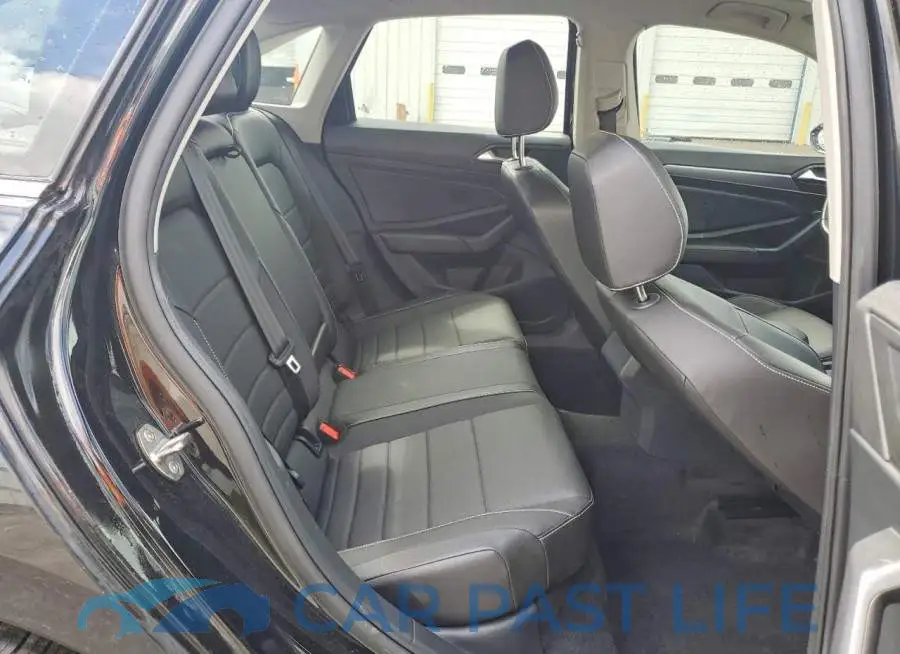 3VW7M7BU4PM029372# 10