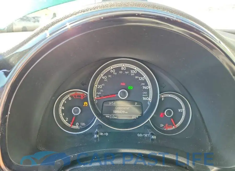 3VWF17AT8HM609867# 9