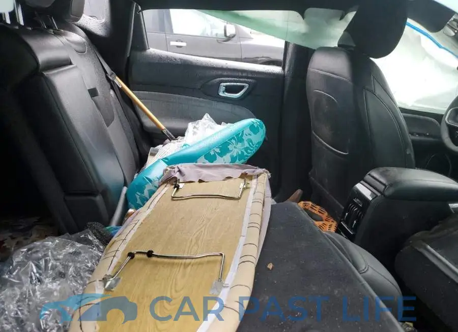 3C4NJDBN4PT515695# 10