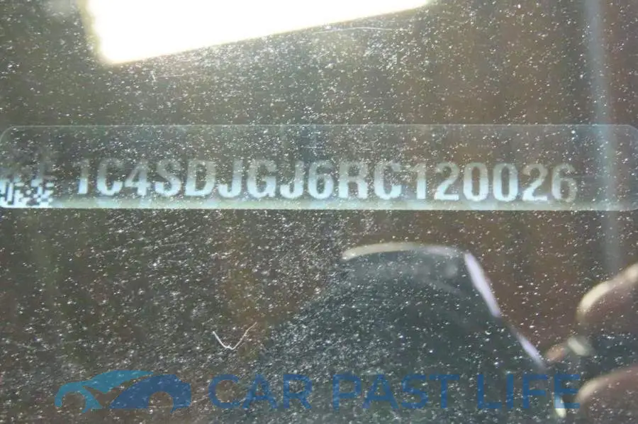1C4SDJGJ6RC120026# 10