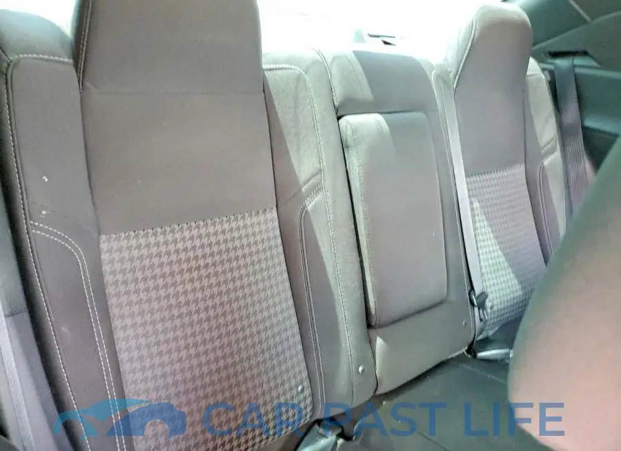 2C3CDZAG5JH155078# 10