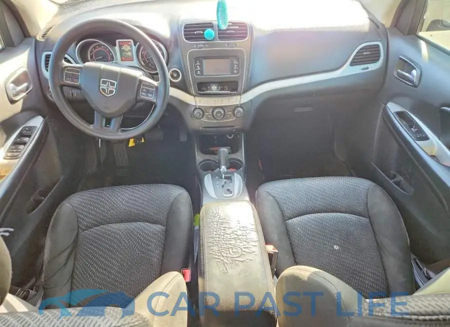 3C4PDCAB8LT267284# 8