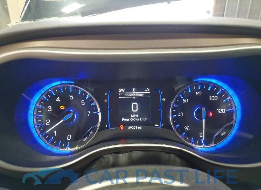 2C4RC1CG5NR166475# 9