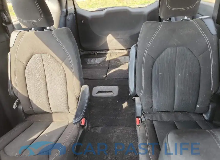 2C4RC1FG3LR261898# 10