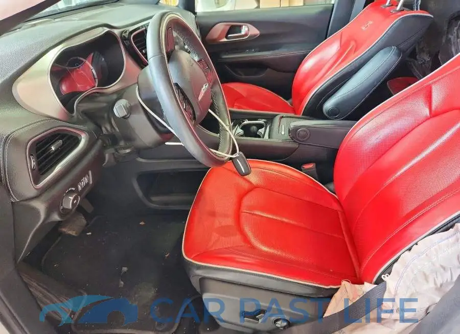 2C4RC1S70MR517762# 7