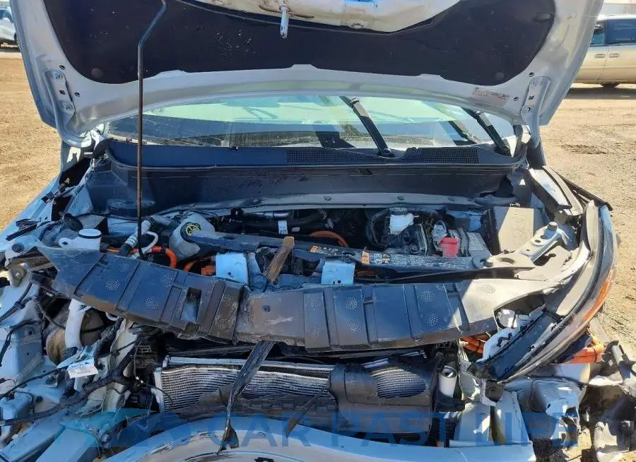 1G1FZ6S01N4117739# 12