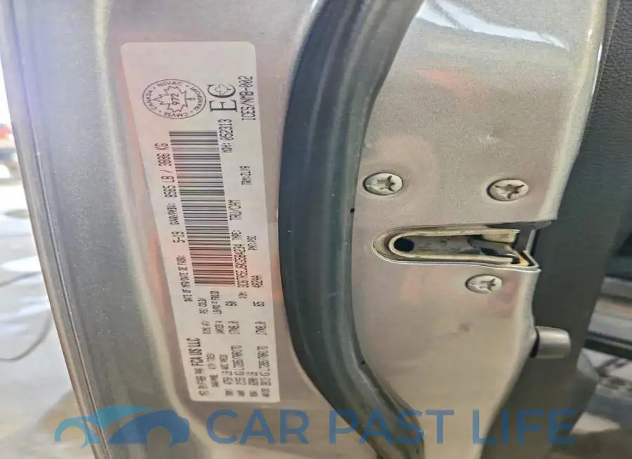 3C6TR5EJ6KG584234# 12
