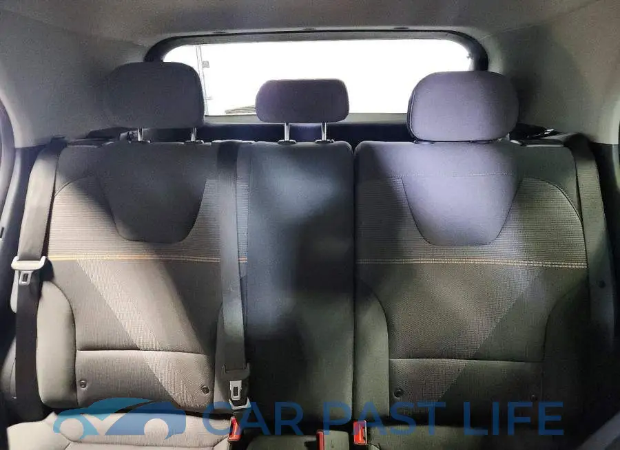 KNDCP3LE5T5332590# 10