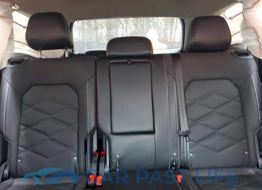 1V2LR2CA2RC604887# 10