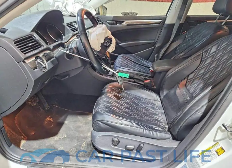 1VWGT7A3XHC023414# 7