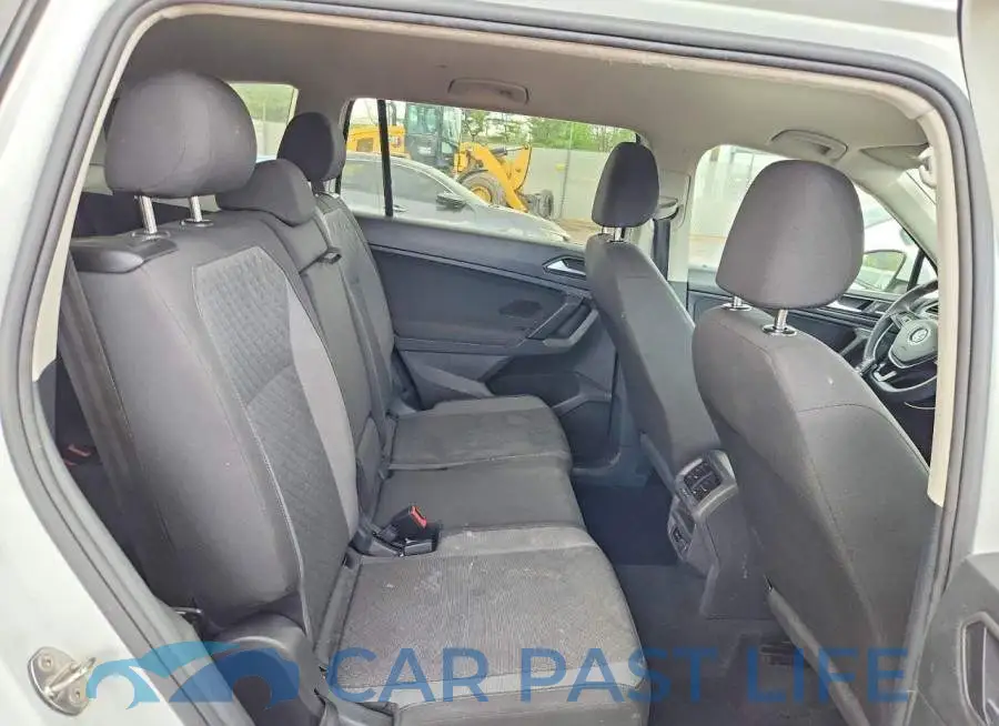3VV0B7AX5KM193181# 11