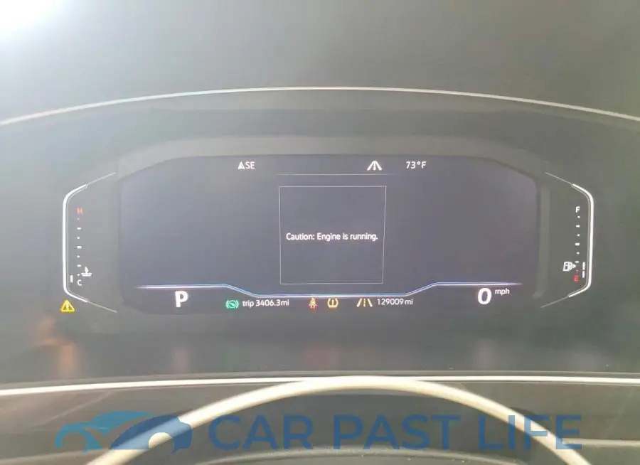 3VV4B7AX7KM086182# 9